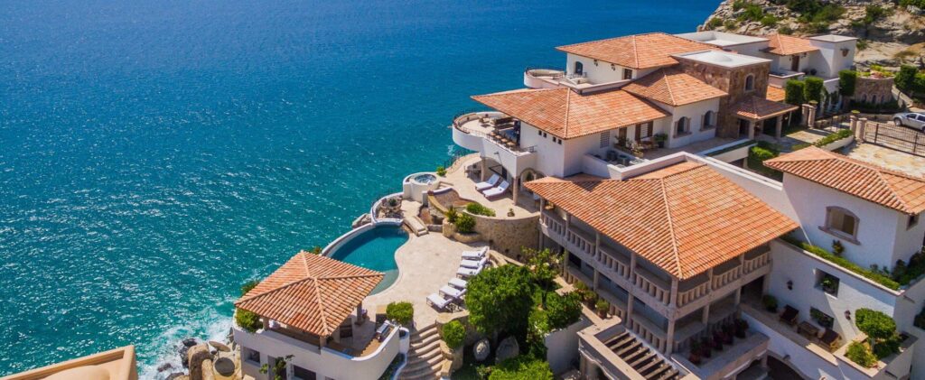 Come gestire e mantenere una villa a Ibiza senza stress