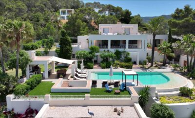 Villas en alquiler en Cala Molí con vistas al mar: las mejores villas de lujo en Ibiza para unas vacaciones exclusivas