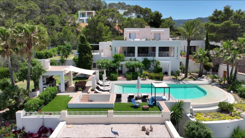 Villas en alquiler en Cala Molí con vistas al mar: las mejores villas de lujo en Ibiza para unas vacaciones exclusivas